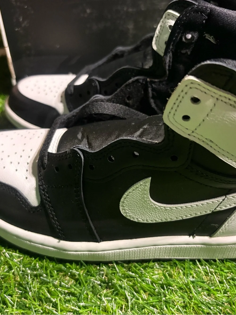Nike Black and White High-Top- Nike Air Jordan Style youth 6, women’s 7.5